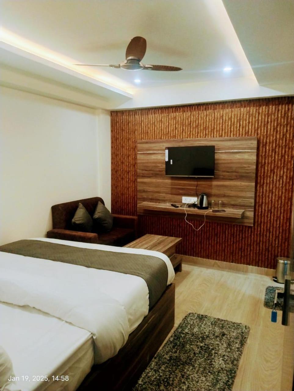 Hotel Abhinandan Ayodhya Exterior photo